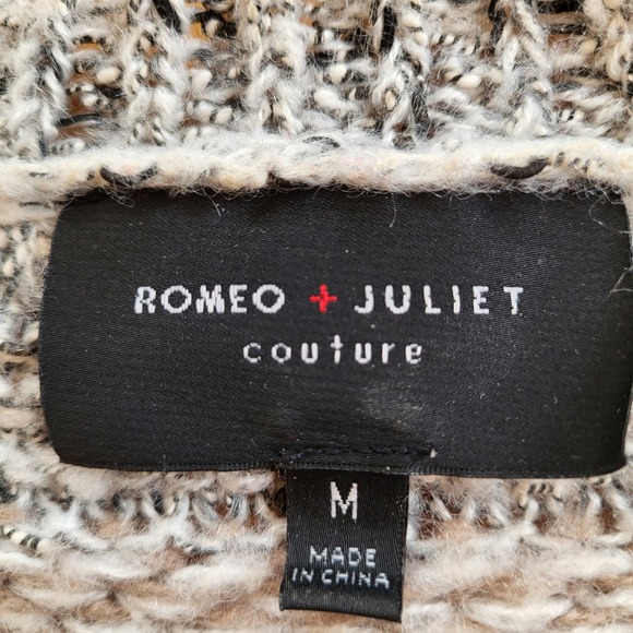 Romeo & Juliet‎ Couture | Knit Sweater | Beige Tan | Size M | Fair Isle - Picture 8 of 10